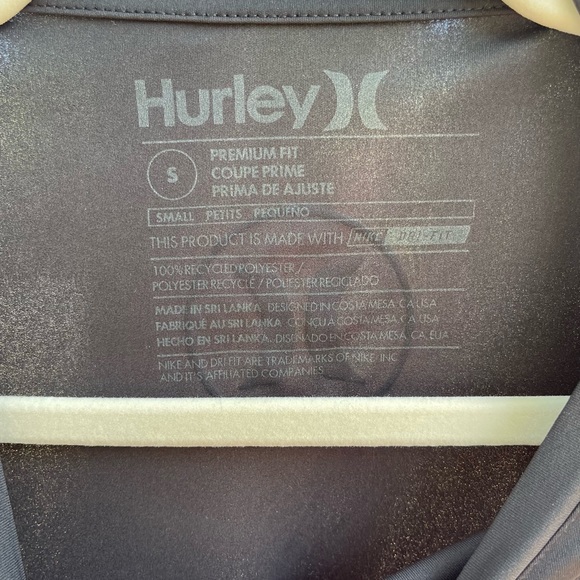 Hurley Solid Rash Guard - Picture 4 of 4